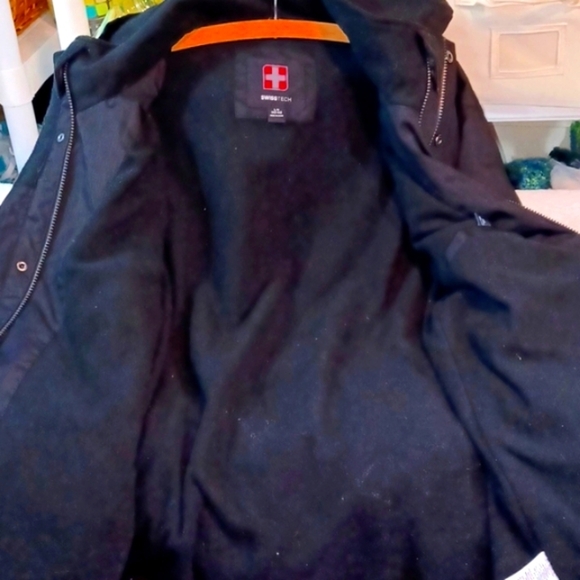 Swiss Tech Men's Black Waterproof Double Zipper Ski Coat L 42 -44" - Picture 6 of 16